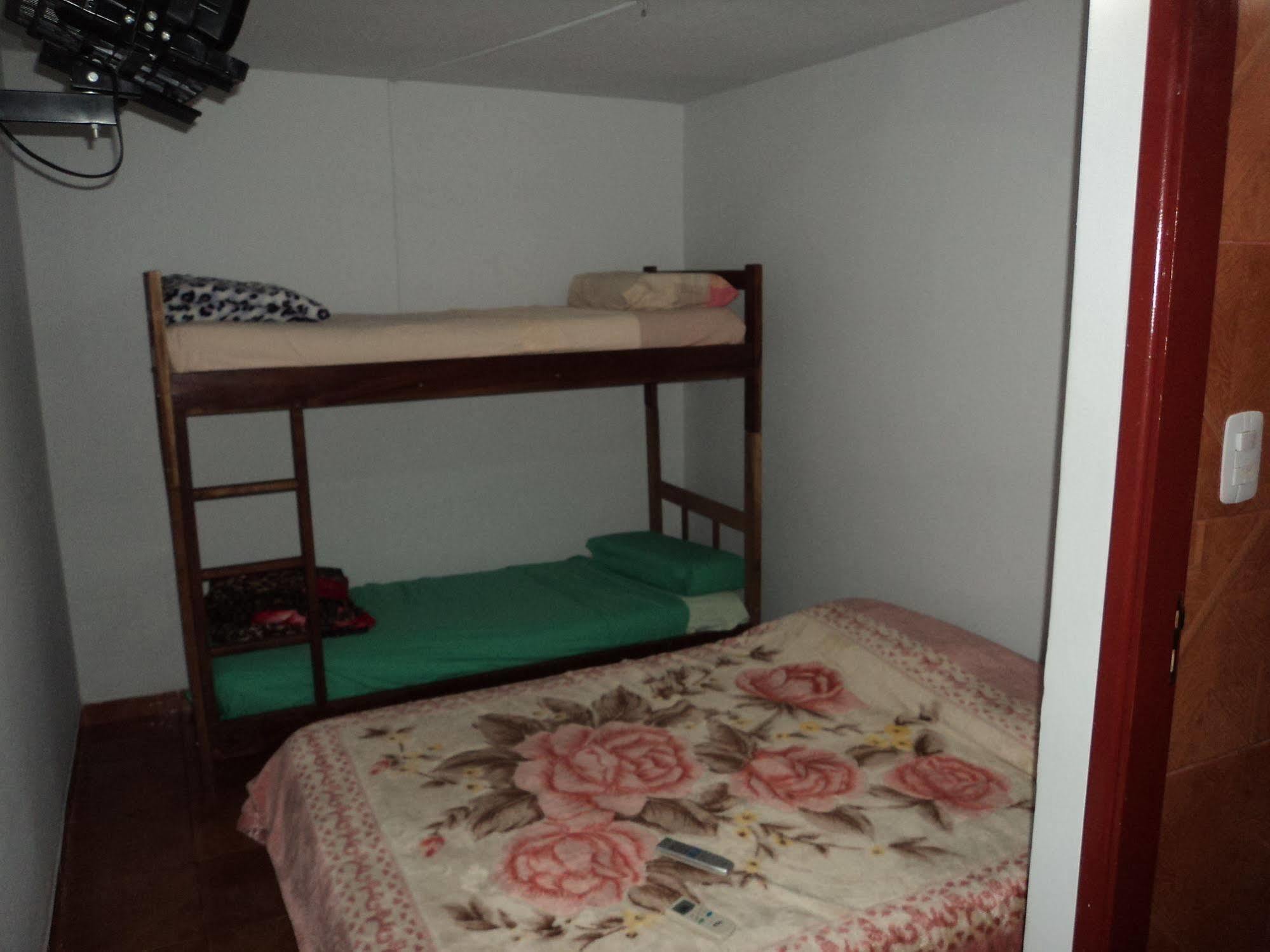 Iguazu Rey Hostel 伊瓜苏港 外观 照片